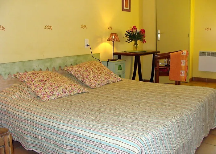 Hotel Mas De 2*